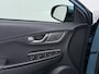 Hyundai Kona Electric EV 64kWh SOH 100% Fase 3 Warmtepomp Leder Schuif-/kanteldak Head-Up Display Adap.Cruise Apple Carplay Android Auto Navi Ecc Camera Pdc Krell®-Audio Limited Keyless Stoelverwarming/Koeling Stuurverwarming Elek.Stoelen Blind Spot Monitoring Lane Assist DAB Led Origineel Nederlandse Auto Super compleet!