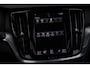 Volvo V60 2.0 B3 Momentum Advantage | Parkeer Camera | 17" Lichtmetalen Velgen | Stoel en Stuurverwarming | Parkeersensoren Voor en Achter |