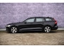 Volvo V60 2.0 B3 Momentum Advantage | Parkeer Camera | 17" Lichtmetalen Velgen | Stoel en Stuurverwarming | Parkeersensoren Voor en Achter |