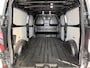 Ford Transit Custom 320 2.0 TDCI L2H1 Limited | Zeer nette auto | Cruise control | Navigatie | Apple carplay & Android auto | Parkeersensoren voor en achter | Achteruitrijcamera | Trekhaak | Winter pack | 16" lichtmetalen velgen |