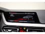 BMW 1-Serie 118i High Executive [ Climate Navi Apple / Android PDC ]