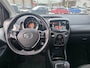 Toyota Aygo 1.0 VVT-i x-play | Met o.a. airco, achteruitrijcamera, trekhaak, cruise, navigatie en AppleCarPlay/AndroidAuto