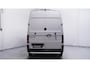 Volkswagen Crafter 2.0 TDI 140 pk L3H3 Airco, App Connect 270 Graden Deuren, Laadruimte Pakket, Opstap achter, 3-Zits
