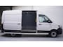 Volkswagen Crafter 2.0 TDI 140 pk L3H3 Airco, App Connect 270 Graden Deuren, Laadruimte Pakket, Opstap achter, 3-Zits