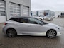 Toyota Corolla Hybrid 140 GR Sport SCHUIF/KANTELDAK SPORTIEVE UITSTRALING PARKEERSENSOREN