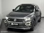 Volkswagen T-Roc 1.5 TSI 2X R-LINE | PANO | APP CNNCT |BEATS