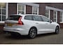 Volvo V60 2.0 B3 Momentum - leer - stuur + stoelverwarming Wij zijn op afspraak geopend! Graag bellen voor uw komst.