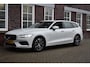 Volvo V60 2.0 B3 Momentum - leer - stuur + stoelverwarming Wij zijn op afspraak geopend! Graag bellen voor uw komst.