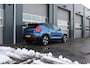 Volvo XC40 Recharge P8 AWD R-Design | 12 Mnd. Garantie | Panoramadak & Trekhaak | Nette en zeer complete XC40 (Dealer Onderhouden)