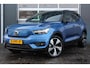 Volvo XC40 Recharge P8 AWD R-Design | 12 Mnd. Garantie | Panoramadak & Trekhaak | Nette en zeer complete XC40 (Dealer Onderhouden)