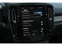 Volvo XC40 Recharge P8 AWD R-Design | 12 Mnd. Garantie | Panoramadak & Trekhaak | Nette en zeer complete XC40 (Dealer Onderhouden)