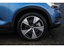 Volvo XC40 Recharge P8 AWD R-Design | 12 Mnd. Garantie | Panoramadak & Trekhaak | Nette en zeer complete XC40 (Dealer Onderhouden)
