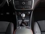 Mercedes-Benz GLA 180 AMG | Ambition | Pano | Navi | Crusie Control | Bi-Xenon | Night Pakket | Spiegel Pakket | Elektr. Achterklep | 18" LM AMG |