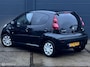 Peugeot 107 1.0 Envy 5 deurs - AIRCO - CPV - EL. RAMEN - LED - BLUETOOTH - STUURBEKRACHTIGING - RADIO/CD - NL AUTO - NAP - APK T/M 06-07-2026 -