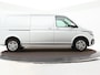 Volkswagen Transporter 2.0 TDI 150pk DSG L2H3 28 Bulli · Camera · P-Sensoren · Apple/Android Car Play · Navigatie · Tussenschot · Betimmering · Trekhaak · Garantie t/m 29-06-2026 of 150.000km