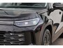 Volkswagen Tayron 1.5 eHybrid Elegance SOH 100% | 204PK / 150kW DSG, Wegklapbare trekhaak, lederen / alcantara bekleding, rondomzichtcamera (area view), elektrische achterklep, elektrisch verstel-, verwarm- en inklapbare buitenspiegels (spiegelpakket), navigatie, LED Matrix (IQ.Lights), draadloze telefoonladers, adaptieve cruise control (acc) met Travel Assist, keyless go & entry, 18" 'Napoli' LMV, privacy glas, chroom pakket, draadloos Apple Carplay & Android Auto, DAB+, ErgoActive voorstoelen met massagefunctie, 3-zone climatronic, verwarmbare voorstoelen etc.