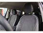 Volkswagen Tayron 1.5 eHybrid Elegance 204PK / 150kW DSG, SOH 100%, Wegklapbare trekhaak, lederen / alcantara bekleding, rondomzichtcamera (area view), elektrische achterklep, elektrisch verstel-, verwarm- en inklapbare buitenspiegels (spiegelpakket), navigatie, LED Matrix (IQ.Lights), draadloze telefoonladers, adaptieve cruise control (acc) met Travel Assist, keyless go & entry, 18" 'Napoli' LMV, privacy glas, chroom pakket, draadloos Apple Carplay & Android Auto, DAB+, ErgoActive voorstoelen met massagefunctie, 3-zone climatronic, verwarmbare voorstoelen etc.