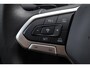 Volkswagen Tayron 1.5 eHybrid Elegance 204PK / 150kW DSG, SOH 100%, Wegklapbare trekhaak, lederen / alcantara bekleding, rondomzichtcamera (area view), elektrische achterklep, elektrisch verstel-, verwarm- en inklapbare buitenspiegels (spiegelpakket), navigatie, LED Matrix (IQ.Lights), draadloze telefoonladers, adaptieve cruise control (acc) met Travel Assist, keyless go & entry, 18" 'Napoli' LMV, privacy glas, chroom pakket, draadloos Apple Carplay & Android Auto, DAB+, ErgoActive voorstoelen met massagefunctie, 3-zone climatronic, verwarmbare voorstoelen etc.