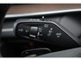 Volkswagen Tayron 1.5 eHybrid Elegance 204PK / 150kW DSG, SOH 100%, Wegklapbare trekhaak, lederen / alcantara bekleding, rondomzichtcamera (area view), elektrische achterklep, elektrisch verstel-, verwarm- en inklapbare buitenspiegels (spiegelpakket), navigatie, LED Matrix (IQ.Lights), draadloze telefoonladers, adaptieve cruise control (acc) met Travel Assist, keyless go & entry, 18" 'Napoli' LMV, privacy glas, chroom pakket, draadloos Apple Carplay & Android Auto, DAB+, ErgoActive voorstoelen met massagefunctie, 3-zone climatronic, verwarmbare voorstoelen etc.