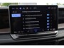 Volkswagen Tayron 1.5 eHybrid Elegance 204PK / 150kW DSG, SOH 100%, Wegklapbare trekhaak, lederen / alcantara bekleding, rondomzichtcamera (area view), elektrische achterklep, elektrisch verstel-, verwarm- en inklapbare buitenspiegels (spiegelpakket), navigatie, LED Matrix (IQ.Lights), draadloze telefoonladers, adaptieve cruise control (acc) met Travel Assist, keyless go & entry, 18" 'Napoli' LMV, privacy glas, chroom pakket, draadloos Apple Carplay & Android Auto, DAB+, ErgoActive voorstoelen met massagefunctie, 3-zone climatronic, verwarmbare voorstoelen etc.