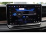Volkswagen Tayron 1.5 eHybrid Elegance 204PK / 150kW DSG, SOH 100%, Wegklapbare trekhaak, lederen / alcantara bekleding, rondomzichtcamera (area view), elektrische achterklep, elektrisch verstel-, verwarm- en inklapbare buitenspiegels (spiegelpakket), navigatie, LED Matrix (IQ.Lights), draadloze telefoonladers, adaptieve cruise control (acc) met Travel Assist, keyless go & entry, 18" 'Napoli' LMV, privacy glas, chroom pakket, draadloos Apple Carplay & Android Auto, DAB+, ErgoActive voorstoelen met massagefunctie, 3-zone climatronic, verwarmbare voorstoelen etc.