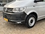 Volkswagen Transporter 2.0 TSI L2H1 Benzine / CNG Dubbele Schuifdeur Airco Cruise controle Bpm vrij Trekhaak Klep achter Omvormer Kastinrichting Standkachel Euro 6 Benzine Ideaal voor ombouw naar Camper !! Lang achterklep