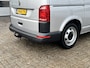 Volkswagen Transporter 2.0 TSI DSG L1H1 Benzine Automaat Dubbele Schuifdeur Airco Cruise controle Bpm vrij Trekhaak Klep achter Omvormer Kastinrichting Standkachel Euro 6 Benzine Ideaal voor ombouw naar Camper !!