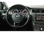 Volkswagen Golf 1.2 TSI Connected Series (STOELVERWARMING, AUTOMAAT, NAVIGATIE CARPLAY, PARKEERSENSOREN)