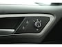 Volkswagen Golf 1.2 TSI Connected Series (STOELVERWARMING, AUTOMAAT, NAVIGATIE CARPLAY, PARKEERSENSOREN)