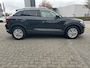 Volkswagen T-Roc 1.0 TSI Style 115 PK | Trekhaak | Panorama schuifdak | Stoelverwarming | Adaptive Cruise Control | Apple Carplay | Android Auto | Navigatie | Elektrisch inklapbare spiegels |