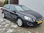 Volvo V60 2.4 D5 Summum /Automaat/Dealer Onderhouden!