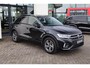 Volkswagen T-Roc 1.5 TSI R-Line PL €604 p/m* 150PK / 110kW ergo stoel achteruitrijcamera privacy glas trekhaak stoelverwarming r line in en exterieur navigatie geactiveerd pdc voor en achter led plus draadloos carplay climatronic spraakbediening