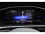 Volkswagen T-Roc 1.5 TSI R-Line PL €604 p/m* 150PK / 110kW ergo stoel achteruitrijcamera privacy glas trekhaak stoelverwarming r line in en exterieur navigatie geactiveerd pdc voor en achter led plus draadloos carplay climatronic spraakbediening