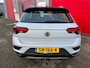 Volkswagen T-Roc 1.5 TSI 150pk Sport / Stoelverw. / Adaptieve cruise / Trekhaak / Virtual cockpit / Navigatie / El. klep / NL auto