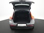 Volvo XC40 B4 Plus Black Edition | Harman Kardon | 360° Camera | Panoramadak | 20" | Trekhaak | Nubuck-Leder