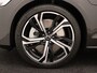 Volvo V60 T6 PLUG-IN HYBRID PLUS DARK H/K 19INCH SCHUIFDAK GETINT GLAS