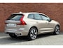 Volvo XC60 T6 350PK AUT8 AWD Plus Dark | Trekhaak Semi-Elektrisch | Panoramadak met schuif-/kantelfunctie |  Verwarmbare Voor- En Achterstoelen |  Verwarmbaar Stuurwiel  | Apple Carplay/Android Auto | Power Seats incl. Memory | 360 Graden Camera | Adaptive Cruise & Pilot Assist |  Draadloze Telefoonlader  | Keyless Entry |