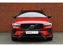 Volvo XC60 T6 Plug-in hybrid AWD Ultimate Dark | Verwarmbare Voor- En Achterstoelen | 360 Graden Camera | Apple Carplay/Android Auto | Adaptieve Cruise Control | Electronic Climate Control| Elektrisch Glazen Panorama Dak | Dodehoekdetectie Met Correctie | Draadloze Telefoonlader | Trekhaak Semi-Elektrisch Inklapbaar | DAB Ontvangen | Navigatiesysteem | LED Koplampen | Rijstrooksensor Met Correctie | Elektrisch Verstelbare Stoelen | Keyless Entry | Lederen Bekleding | Stuurwielverwarming
