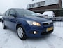 Ford Focus 1.6 Trend, 2 SETS LMV MET ZOMER-/WINTERBANDEN