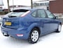 Ford Focus 1.6 Trend, 2 SETS LMV MET ZOMER-/WINTERBANDEN