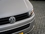 Volkswagen Transporter 2.0 TDI L2H3 | Gas & Rem aan Stuurwiel | Elektrische Klep | Elektrische oprijplaat/ lift | Airco | Cruise Control | Trekhaak Afneembaar | Standkachel | Metallic Lak | Elektrisch verstelbare, draaibare, bestuurdersstoel |