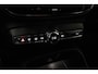 Volvo XC40 Recharge P8 AWD R-Design |Adaptieve Cruise Controle| Blind spot | Verwarmbare Voorstoelen| Verwarmbaar Stuurwiel