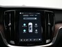 Volvo V60 2.0 T6 Plug-in hybrid AWD Ultra Dark | Bowers & Wilkins | 360° Camera | Massage | Stoelventilatie | Head-Up | Panoramadak | Extra getint glas | Gelamineerd glas | 19"