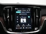 Volvo V60 2.0 T6 Plug-in hybrid AWD Ultra Dark | Bowers & Wilkins | 360° Camera | Massage | Stoelventilatie | Head-Up | Panoramadak | Extra getint glas | Gelamineerd glas | 19"