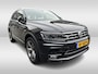 Volkswagen Tiguan 2.0 TSI 220pk 4Motion R-line DSG Panoramadak / Lederen interieur / Trekhaak afn. / Navigatie / Camera  / El. verst. stoel