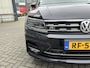 Volkswagen Tiguan 2.0 TSI 220pk 4Motion R-line DSG Panoramadak / Lederen interieur / Trekhaak afn. / Navigatie / Camera  / El. verst. stoel