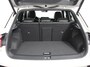 Volkswagen T-Roc 1.5 TSI R-Line+Blackpack Climate control | Adaptieve cruise control | Panoramadak | LED | Navigatie | Achteruitrijcamera | Parkeersensoren | Apple Carplay/ Android Auto | Radio