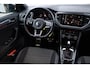 Volkswagen T-Roc 1.5 TSI Sport Business R NL auto nieuw door ons geleverd elektrische achterklep digital cockpit pro navigatie 19" LMV Suzuka achteruitrijcamera privacy glas R Line