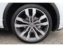 Volkswagen T-Roc 1.5 TSI Sport Business R 150PK / 110kW DSG, NL auto nieuw door ons geleverd, navigatie, achteruitrijcamera (rear view), parkeersensoren voor en achter (pdc), LED koplampen, elektrisch verstel-, verwarm- en inklapbare buitenspiegels (spiegel pakket), elektrische achterklep, digital cockpit pro, 19" 'Suzuka' LMV, privacy glas, R-Line in- en exterieur, spraak bediening, Apple Carplay & Android Auto, adaptieve cruise control (acc), DAB+