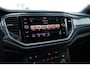 Volkswagen T-Roc 1.5 TSI Sport Business R NL auto nieuw door ons geleverd elektrische achterklep digital cockpit pro navigatie 19" LMV Suzuka achteruitrijcamera privacy glas R Line